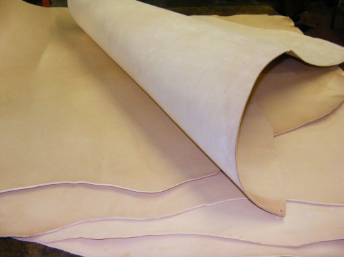 Vegtan natural leather hide